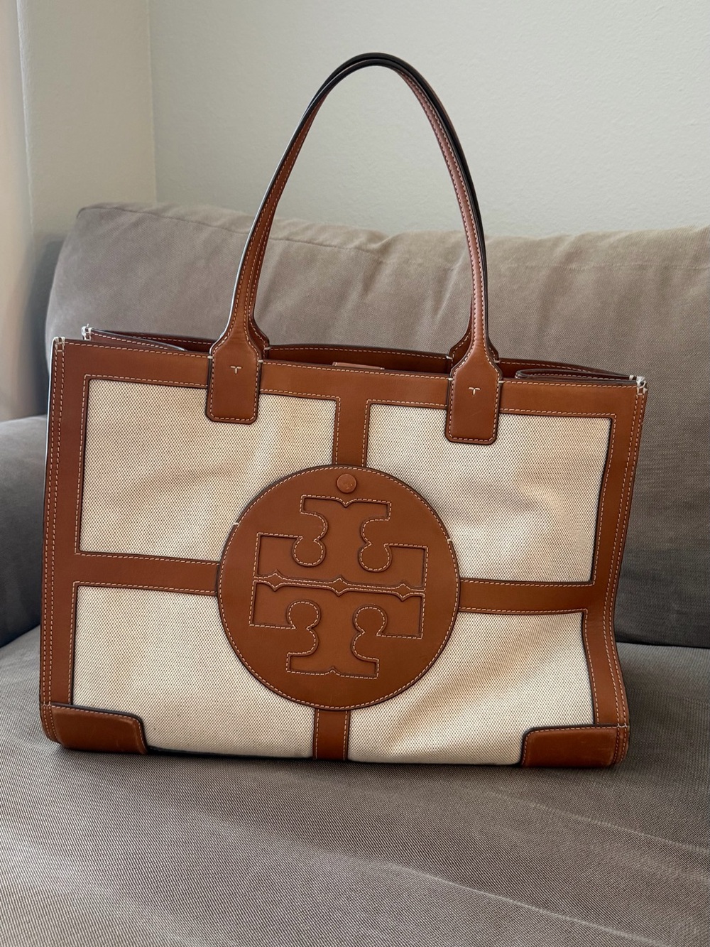 Authentic Tory Burch Ella Large Canvas Quadrant Tote Bag - Picture 2 of 13